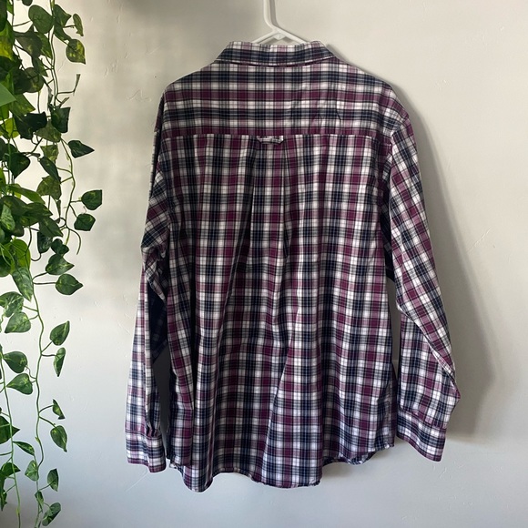 Haggar button up plaid grid style long sleeve shirt - Picture 2 of 4